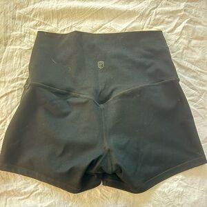 Born Primitive Black Women's Bike Shorts medium
